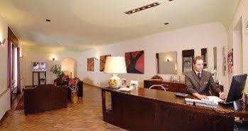 Hotel Miralago San Potito Sannitico 外观 照片