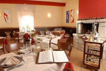 Hotel Miralago San Potito Sannitico 外观 照片